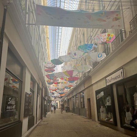 Bel Appartement En Plein Coeur De Carpentras Esterno foto