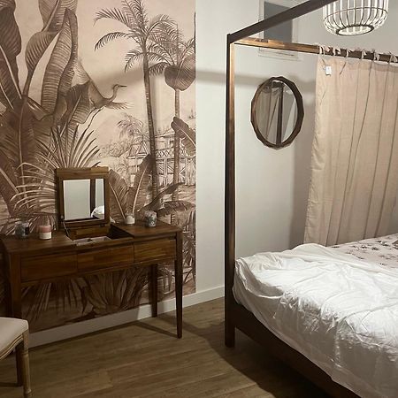 Bel Appartement En Plein Coeur De Carpentras Esterno foto